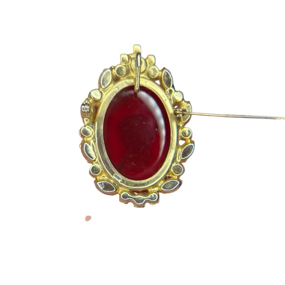 Juliana Book Verified  Cameo Brooch - Picture 2 of 4